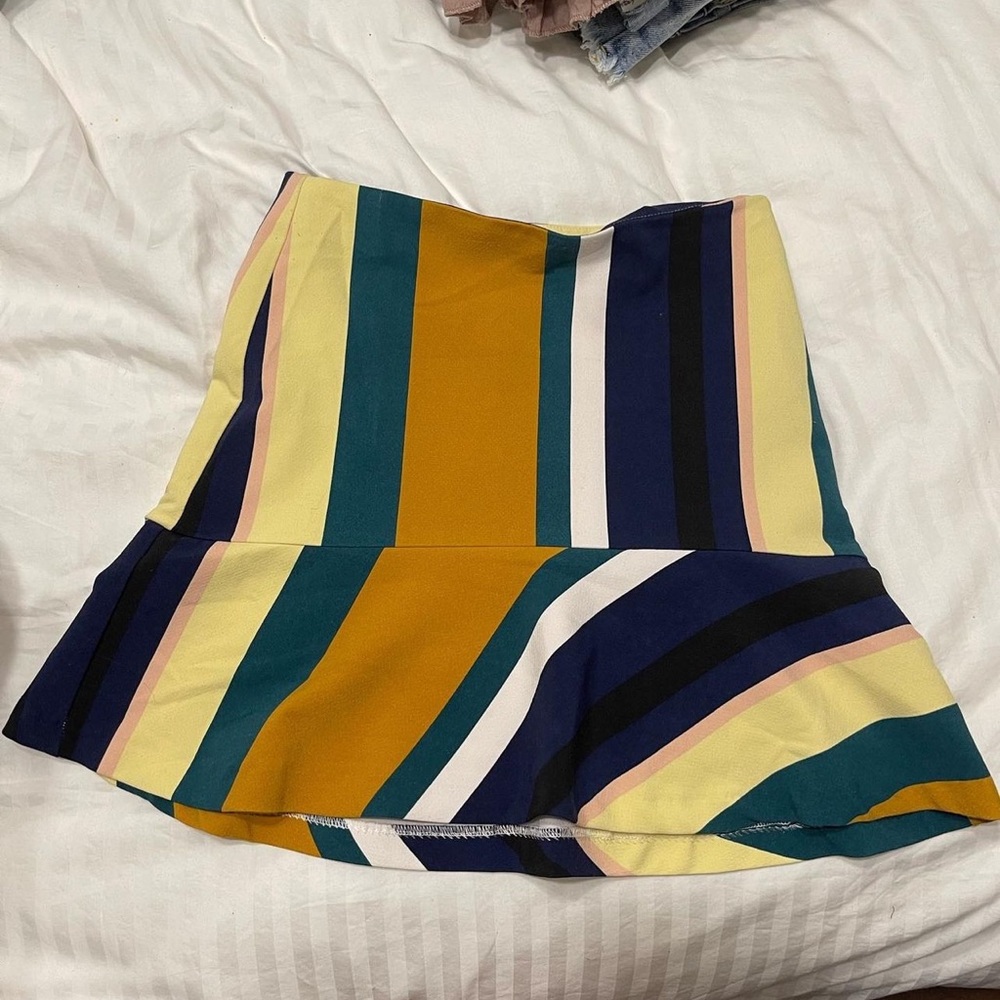 Zara Multicolor Skirt Ruffle Size XS